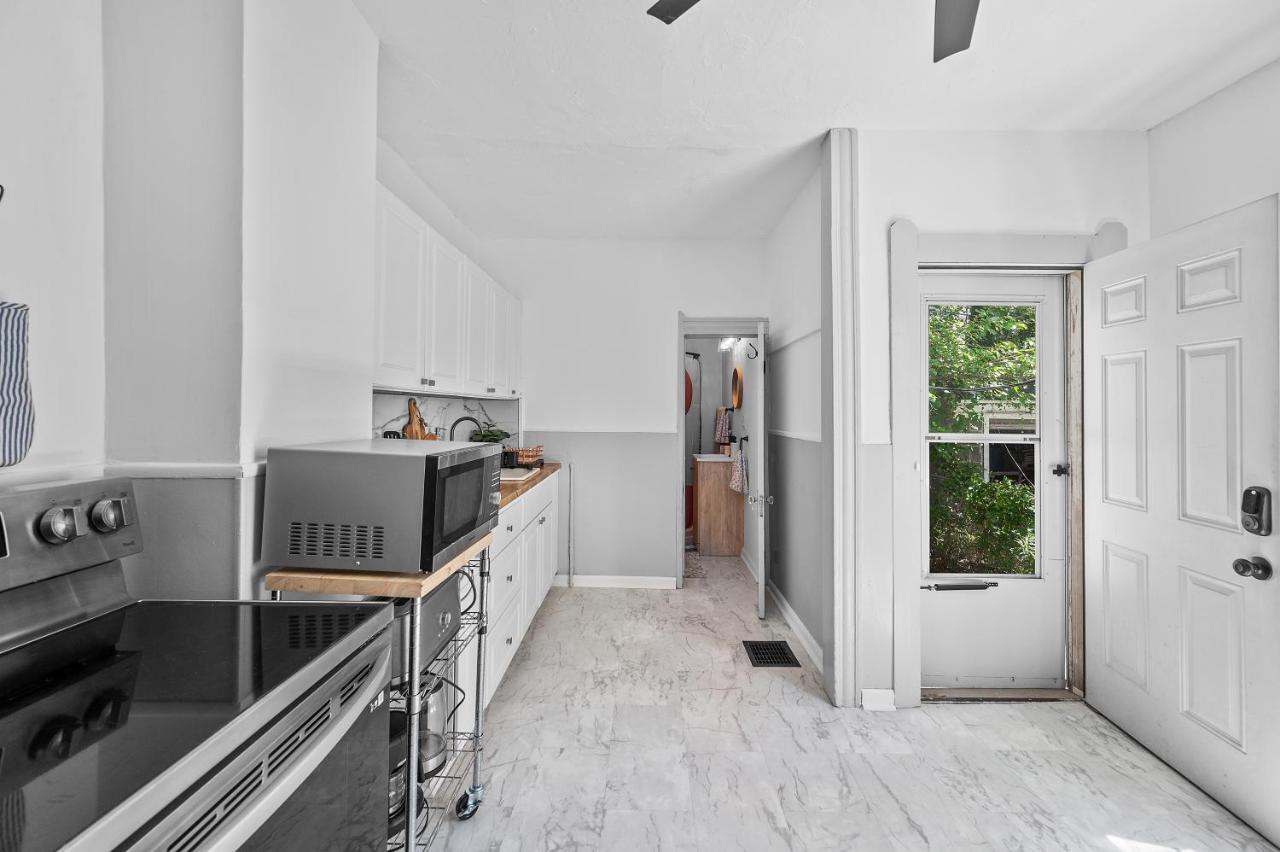 Center Of Little Italy #2 Apartment Кливланд Екстериор снимка